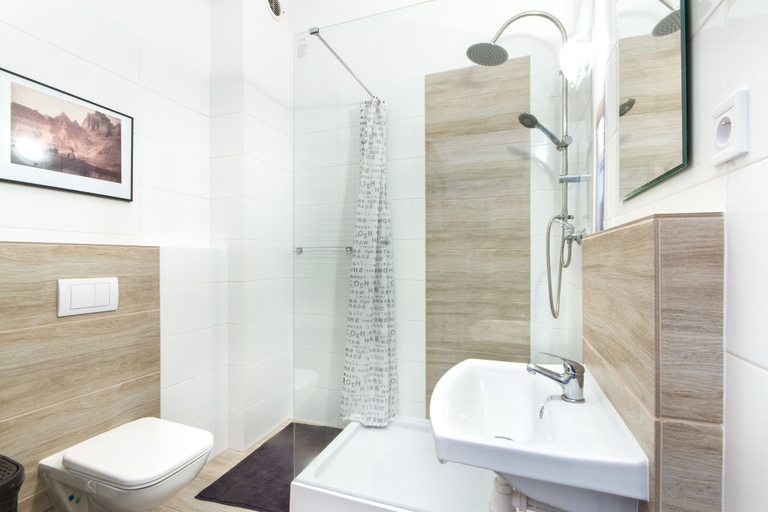 Bathroom 4, Deer Apart, Cieszyn