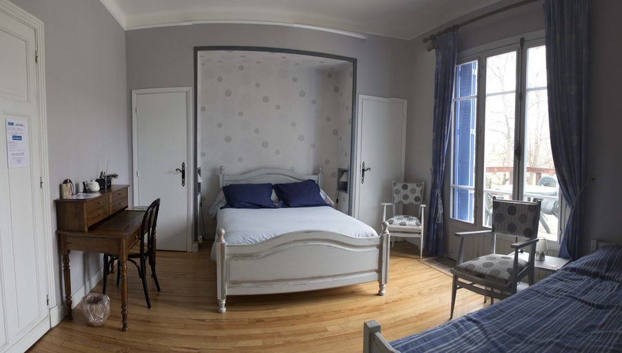 Bedroom 4, La Maison Blanche, Ariège