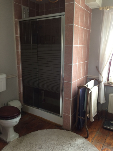 Bathroom 4, Belhuish Farmhouse, Dorset