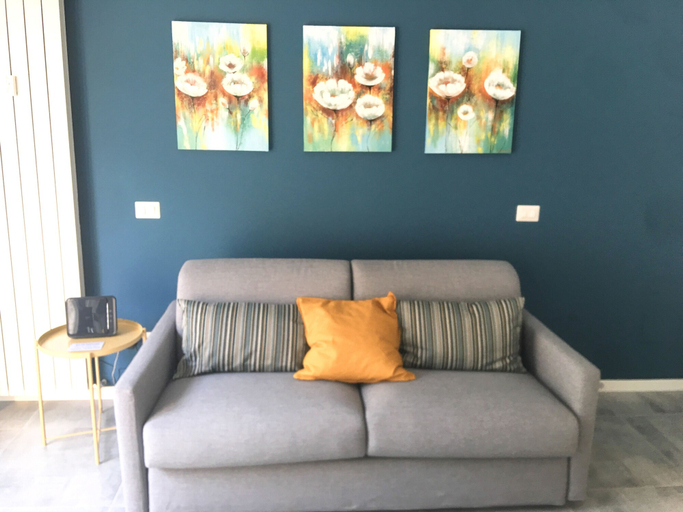 Others 5, Al Molo Apartment, Como