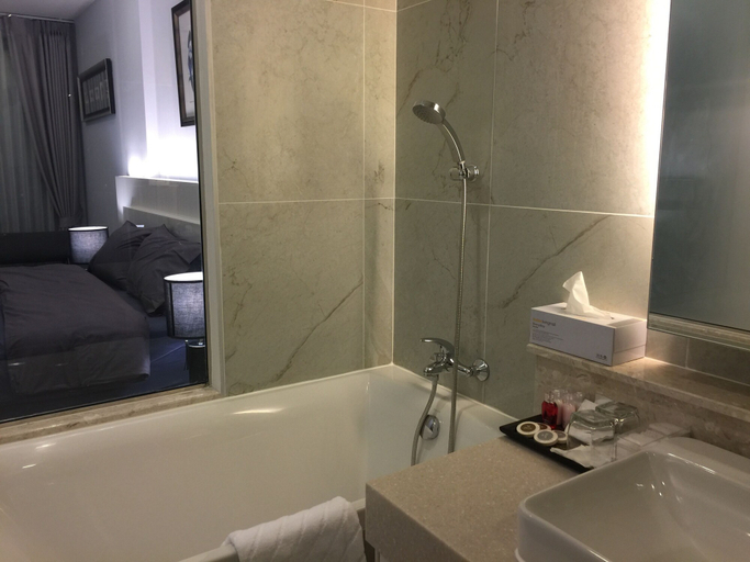 Bathroom 3, The Astra Condo, Muang Chiang Mai