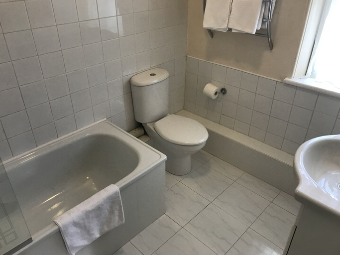 Bathroom 3, Broughton Craggs Hotel, Cumbria