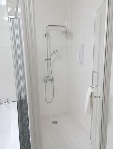 Bathroom 3, Happy Life B&B, Pingtung