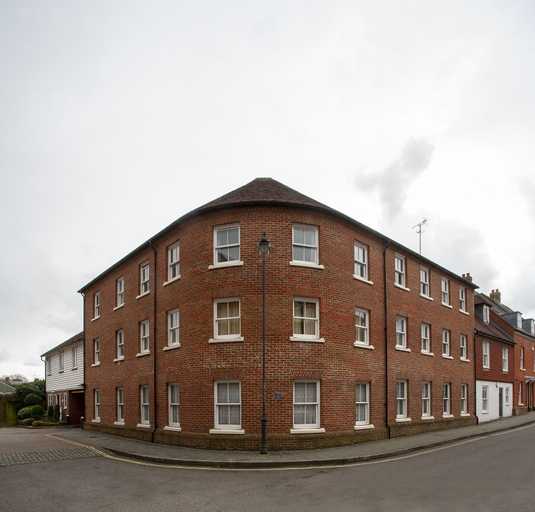 Exterior & Views 2, The Spires, Kent
