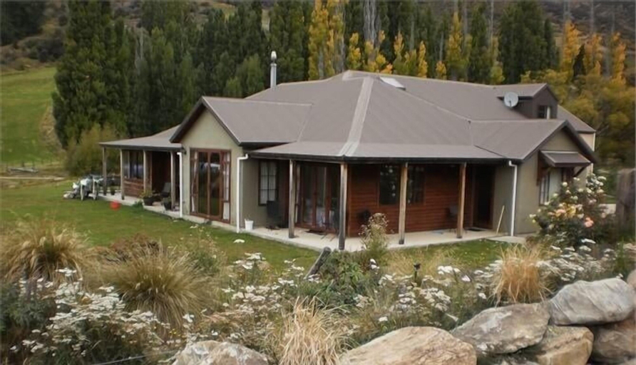 Cardrona Mountain House, Queenstown-Lakes