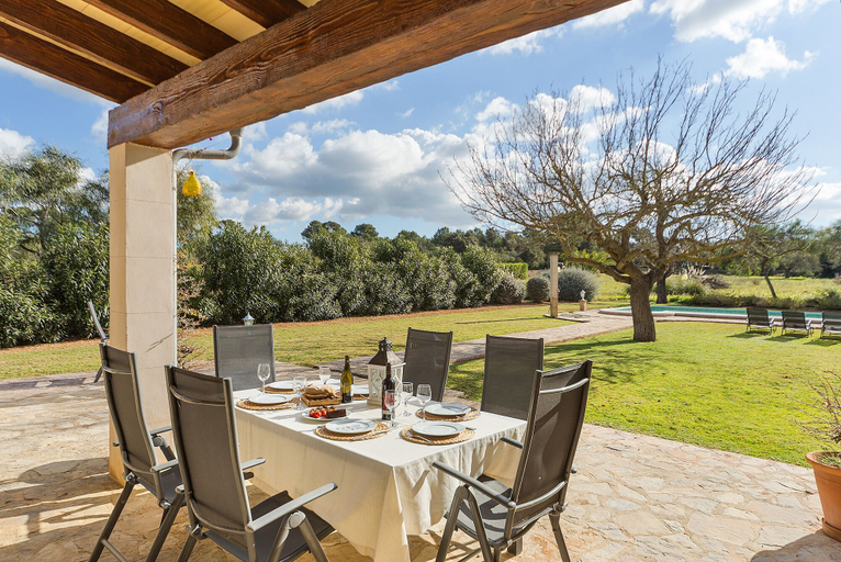 Food & Drinks 4, Close Es Trenc Beach Villa with Pool, Baleares