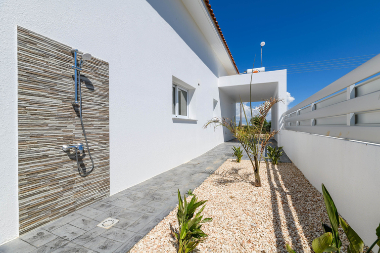 Exterior & Views 2, Villa Olivia, Larnaca