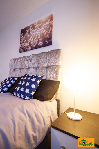 Bedroom 2, Lees House, London