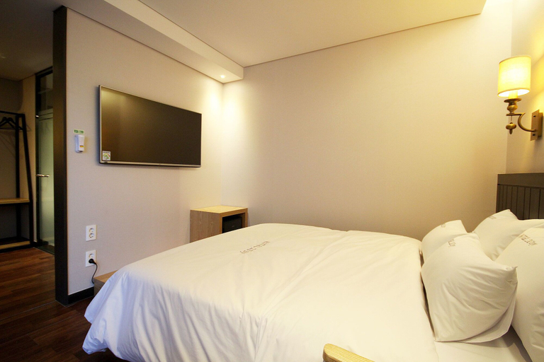 Bedroom 3, 2day Hotel, Geoje