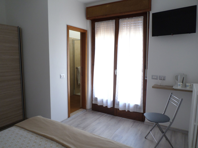 Bedroom 2, Villa Ester, Trento