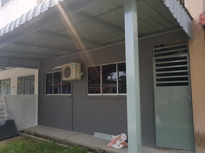 Exterior & Views 2, Araaz Homestay, Seremban