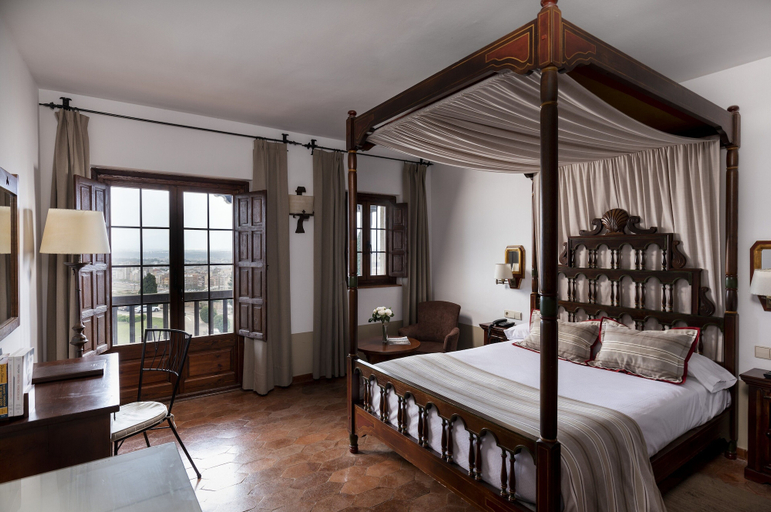 Bedroom 3, Parador de Tortosa, Tarragona