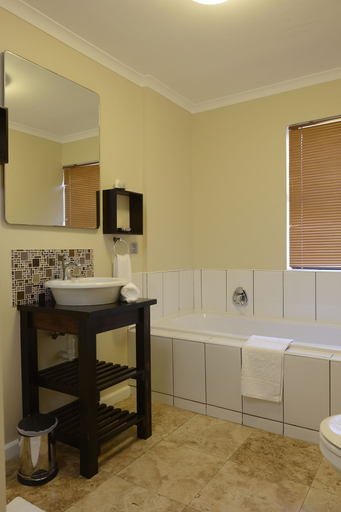 Bathroom 5, Langebaan Country Estate, West Coast