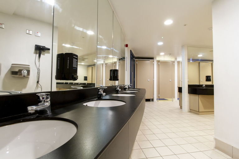 Bathroom 4, Generator Dublin, Dublin