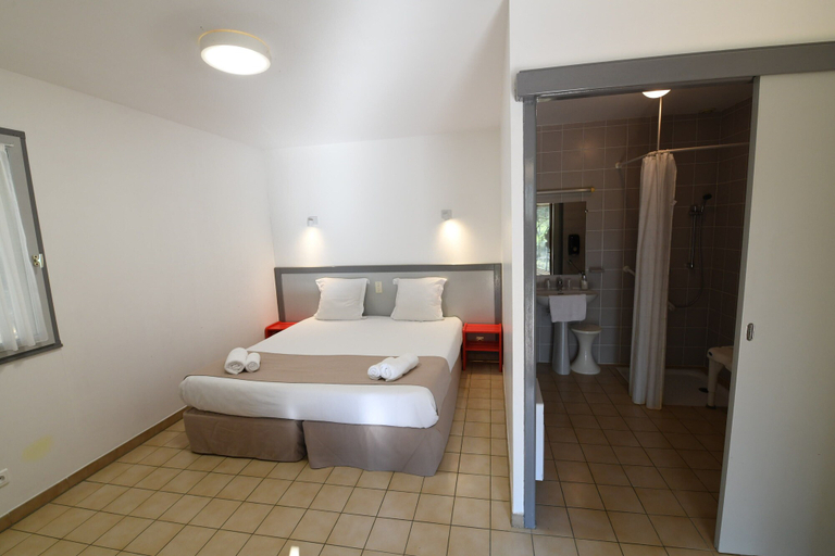 Bedroom 3, Hotel Domaine du Cros d'Auzon, Ardèche