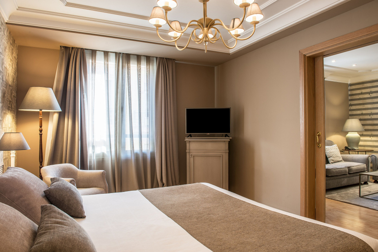 Bedroom 3, Vincci Lys Hotel, Valencia