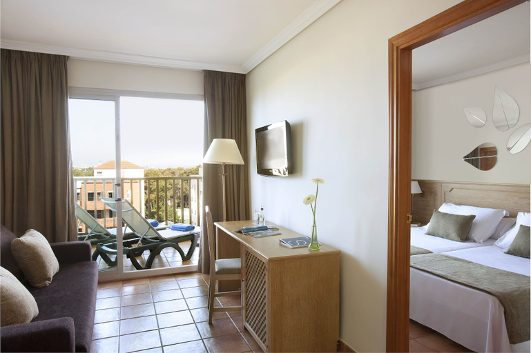 Bedroom 4, H10 Mediterranean Village, Tarragona