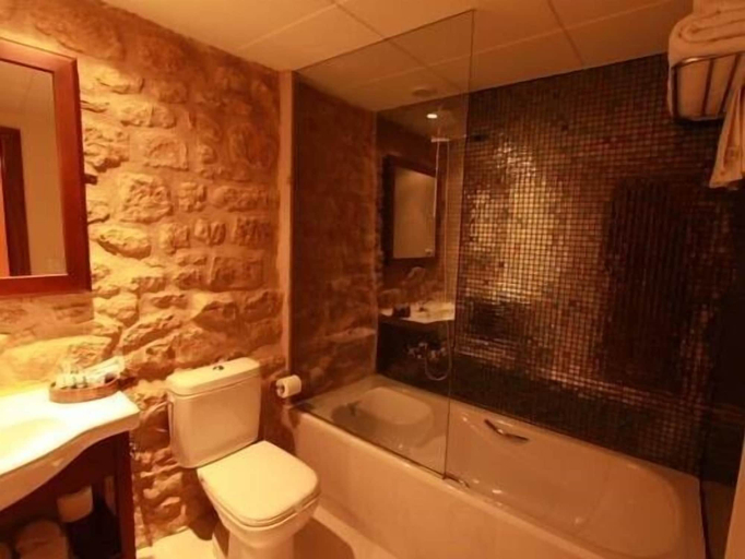Bathroom 5, Hotel del Sitjar, Teruel