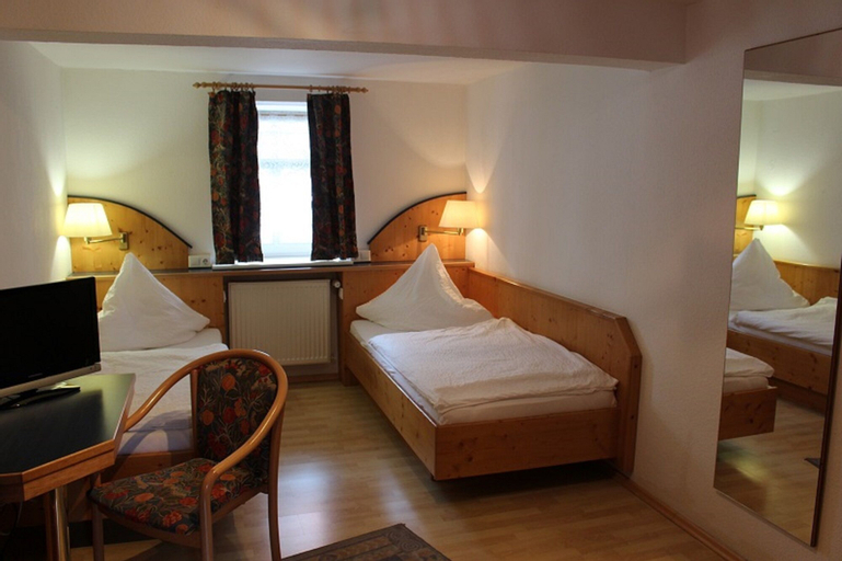 Bedroom 2, Gasthaus Kraft, Kassel