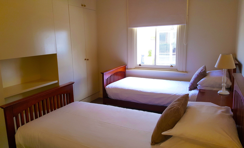 Bedroom 2, The Victoria, Moyne - South