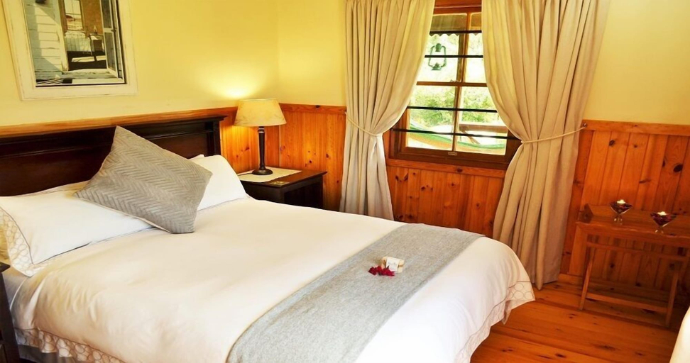 Bedroom 3, Forest Edge, Eden