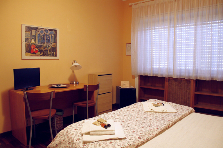 Bedroom 3, Le Finestre sul Vaticano, Rome