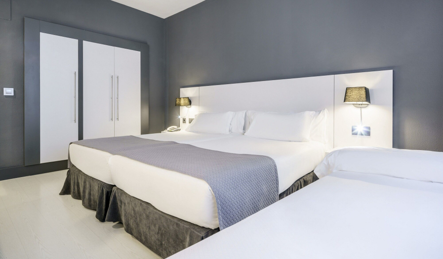 Bedroom 3, Hotel ILUNION Bilbao, Vizcaya