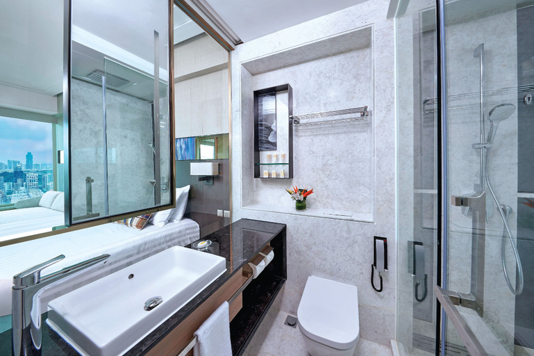 Bathroom 5, Harbour Grand Kowloon, Kowloon