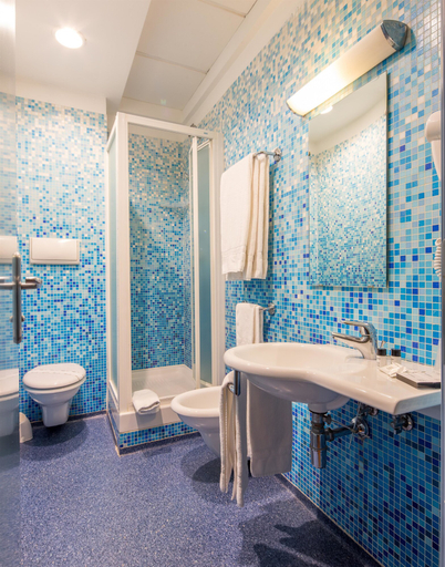Bathroom 3, Best Western Plus Hotel Plaza, Napoli