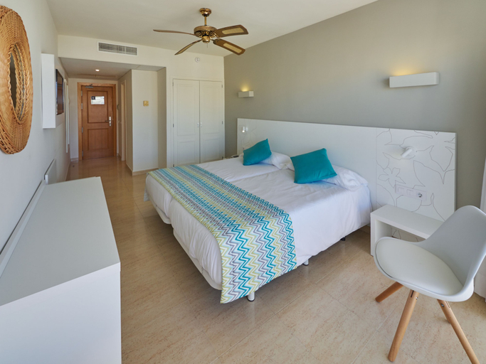 Bedroom 4, Hotel Oleander, Baleares