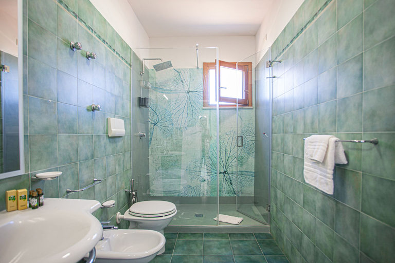 Bathroom 5, Qalea Pantelleria, Trapani