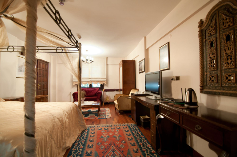 Bedroom 2, Villa Sphendone Suites, Fatih
