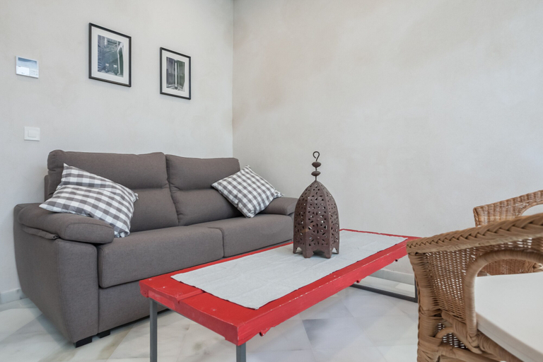 Others 5, Apartamentos Tintes12, Sevilla