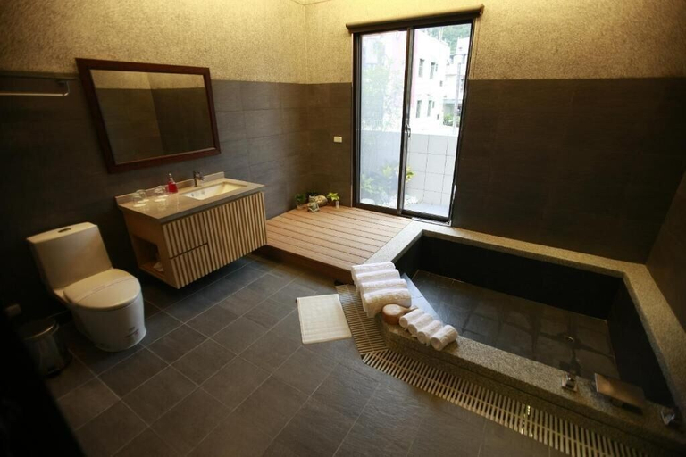 Bathroom 3, Green Life Spa, Yilan
