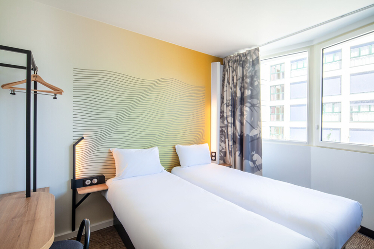 Bedroom 3, B&B HOTEL MASSY Gare TGV, Essonne