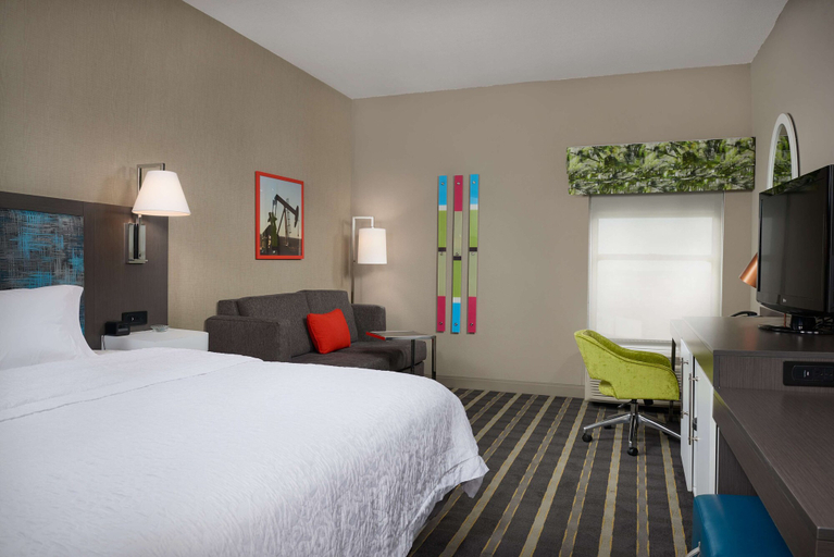 Bedroom 4, Hampton Inn by Hilton Eagle Pass, Maverick