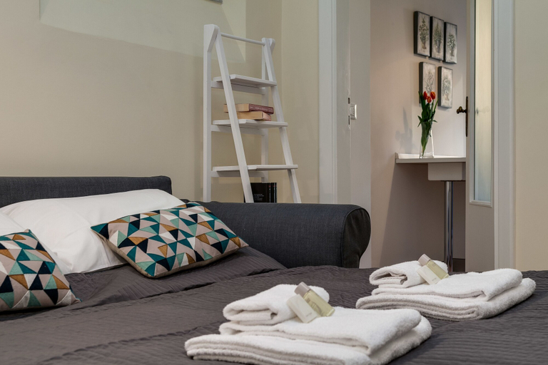 Others 3, Travel & Stay - Sistina, Roma