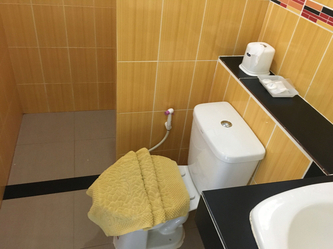 Bathroom 3, Greenfield Residence, Muang Prachin Buri