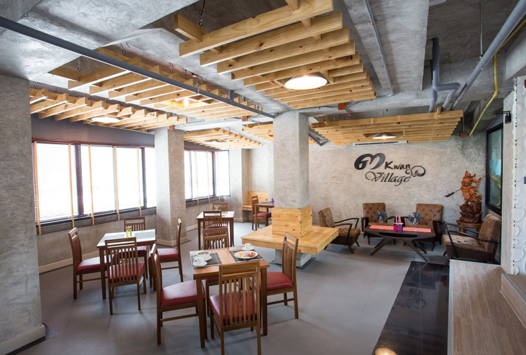 Food & Drinks 5, 3 Kwan Village, Muang Chon Buri