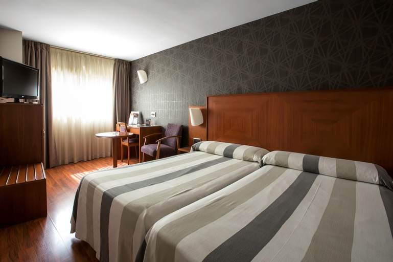 Bedroom 3, Hotel Nuevo Torreluz, Almería
