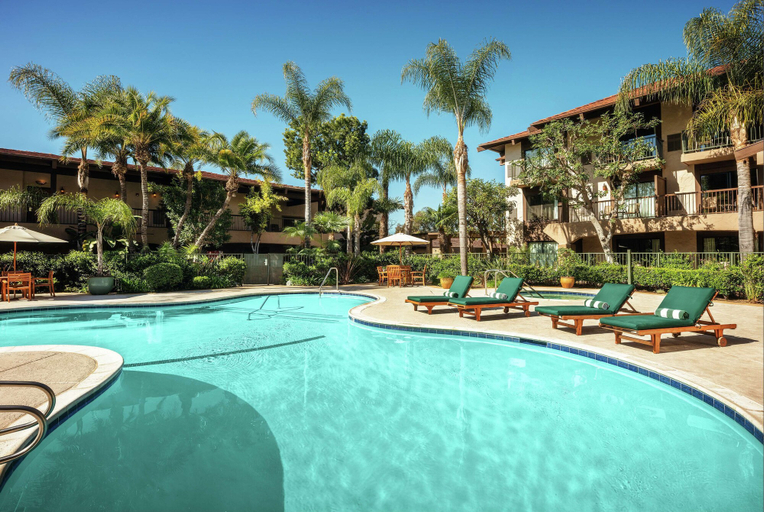 Sport & Beauty 2, DoubleTree by Hilton Claremont, Los Angeles