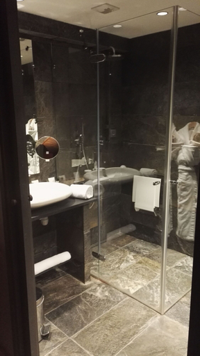 Bathroom 5, Hotel & Spa L'Alta Peyra, Hautes-Alpes