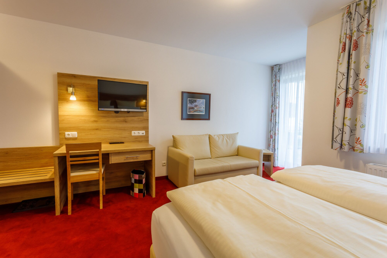 Bedroom 2, Landhotel und Gasthaus Wiedmann, Landsberg am Lech