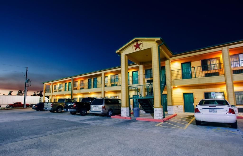 Exterior & Views 2, Scottish Inn & Suites, Chambers