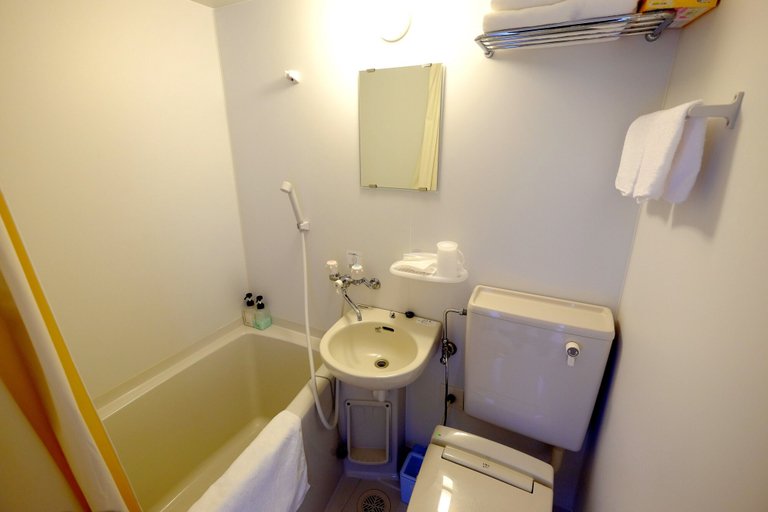 Bathroom 4, Lodge Ocean, Unknown7