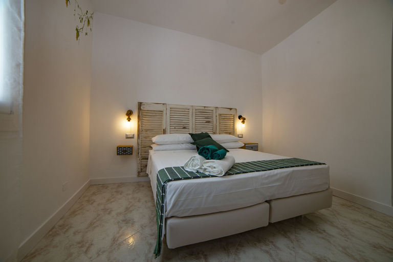 Bedroom 3, Mario Relais, Napoli