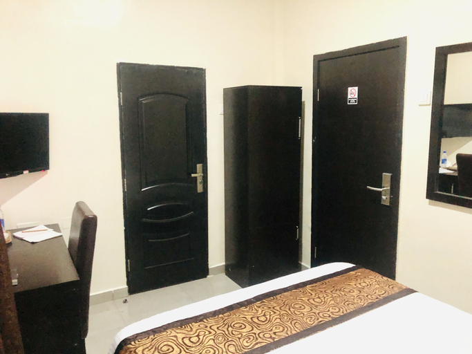 Bedroom 2, Villa Angelia Hotel Annex, Eti-Osa