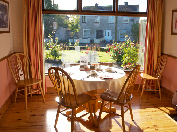 Others 4, Ach na Sheen Guest House