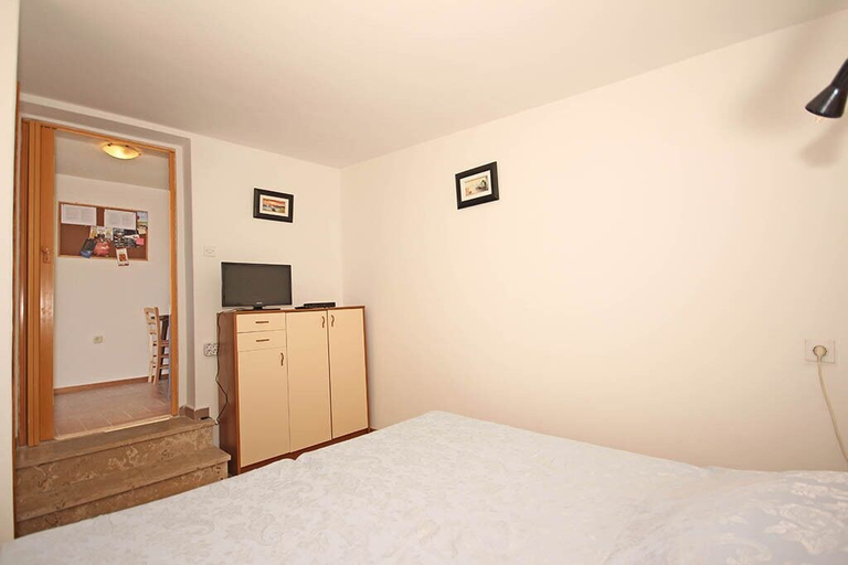 Bedroom 2, Studio Apartment Valkane, Pula