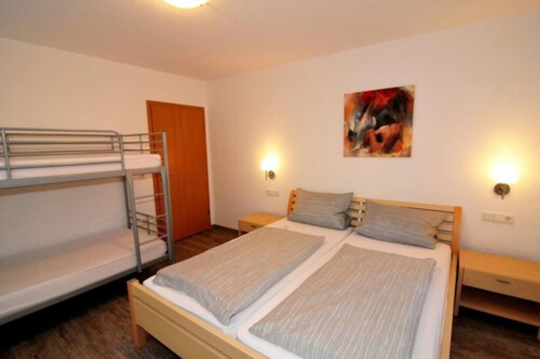 Bedroom 4, Ferienwohnungen am Sonnenplatz, Ortenaukreis